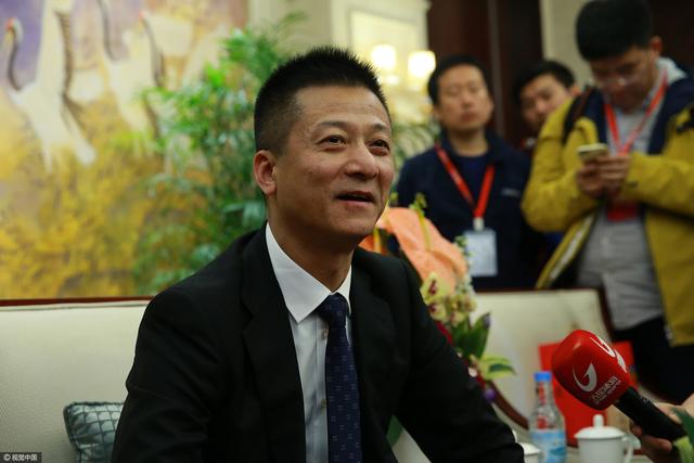 ”邮报：拉特克利夫入主曼联后，优先考虑引进本土球星根据《每日邮报》报道，拉特克利夫入主曼联之后，优先考虑引进英国本土球星。
